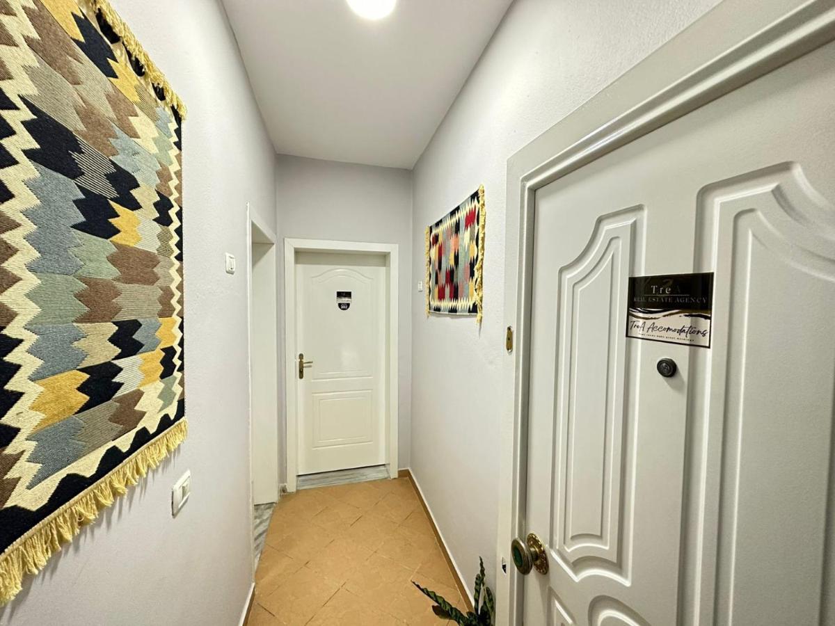 Trea Accomodations - Suite Lungomare Влёра Экстерьер фото