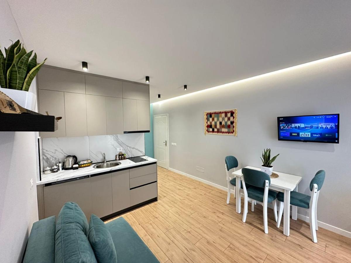 Trea Accomodations - Suite Lungomare Влёра Экстерьер фото