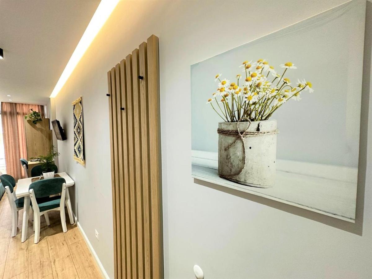 Trea Accomodations - Suite Lungomare Влёра Экстерьер фото